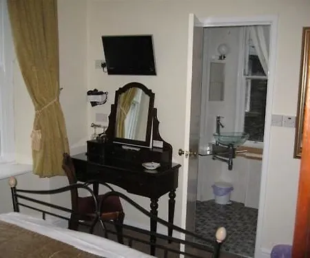 Daire Crompton House