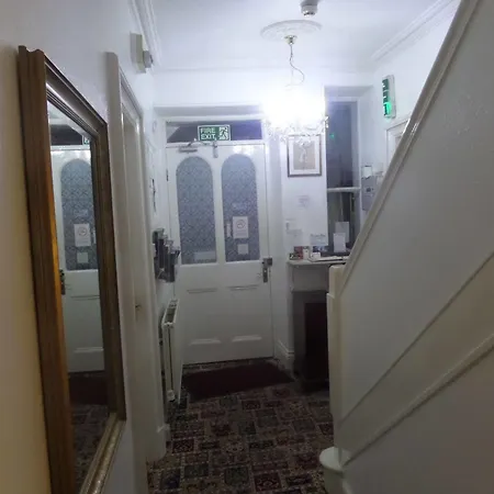 아파트 Crompton House *